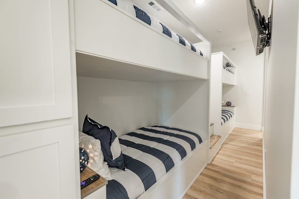 Bunk Loft Sleeps Four