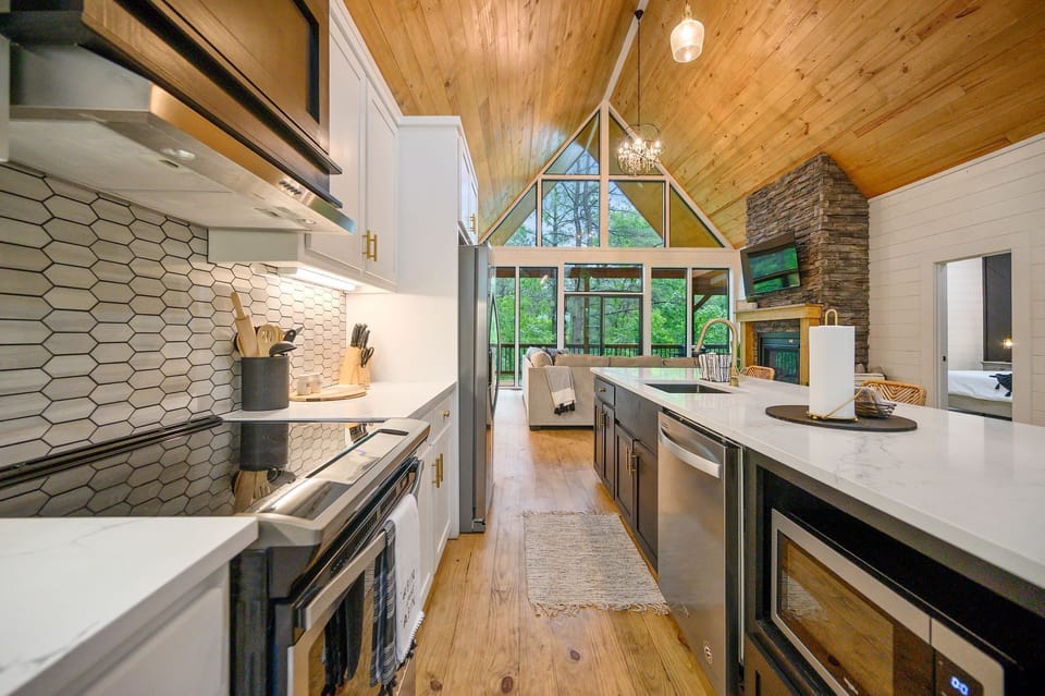 Prepare the best meal for the ones you love, with the fully stocked kitchen.