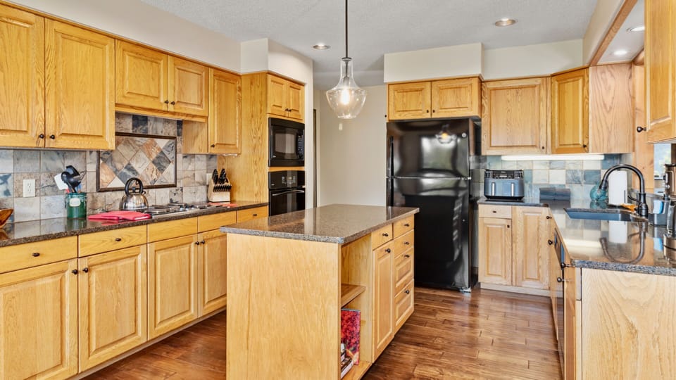 Indoors, Kitchen, Hardwood, Floor, Flooring