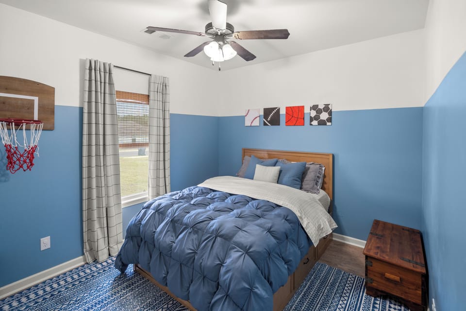 Queen size bed