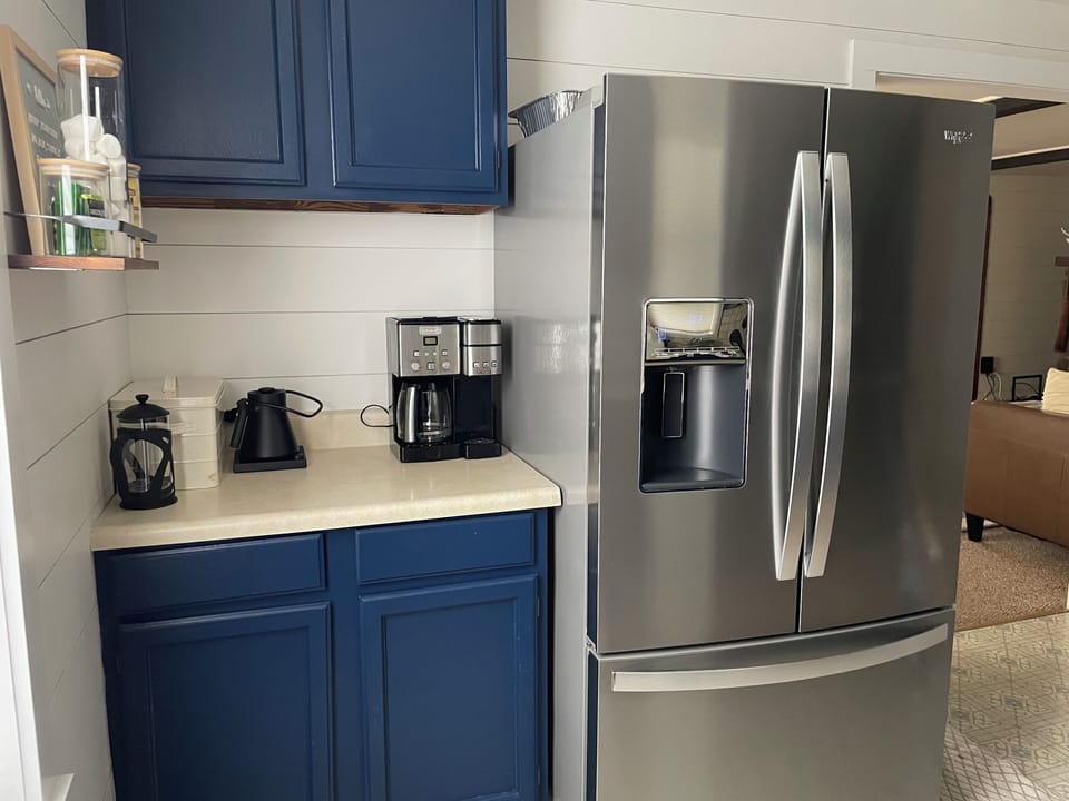 Coffee and tea station 