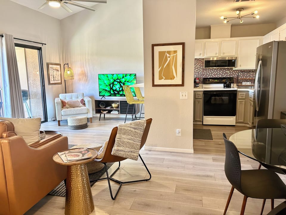 MAIN SPACE -  convenient layout for entertaining or relaxing.