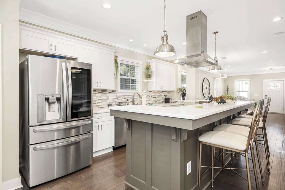 Enjoy the breakfast bar with your favorite people!