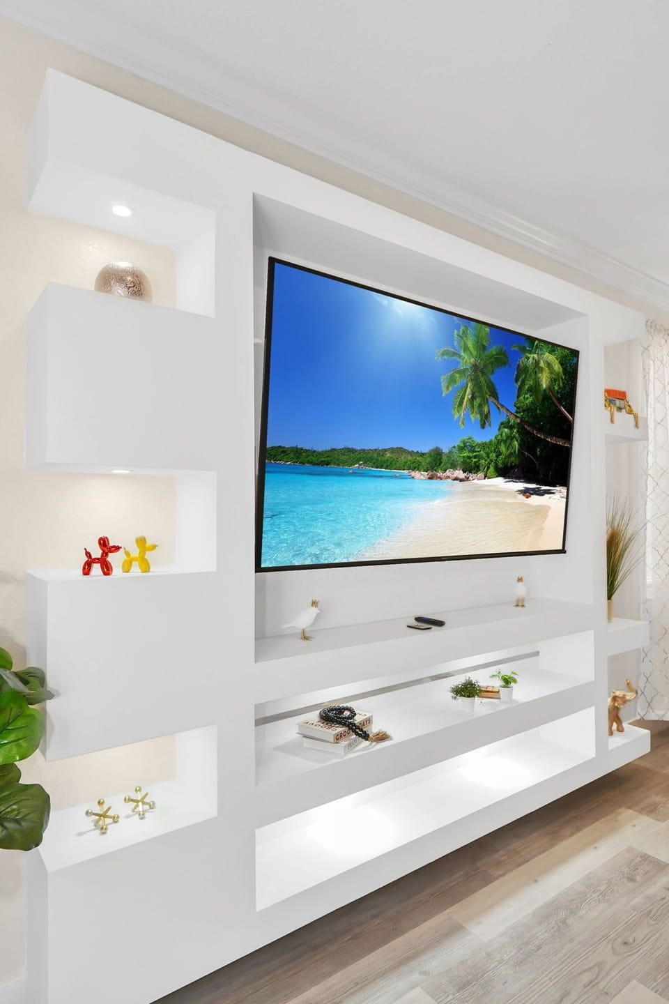 Entertainment center w/ 75 inch smart tv
