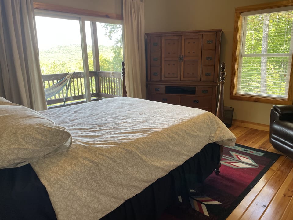 Bedroom 2 with queen bed.
