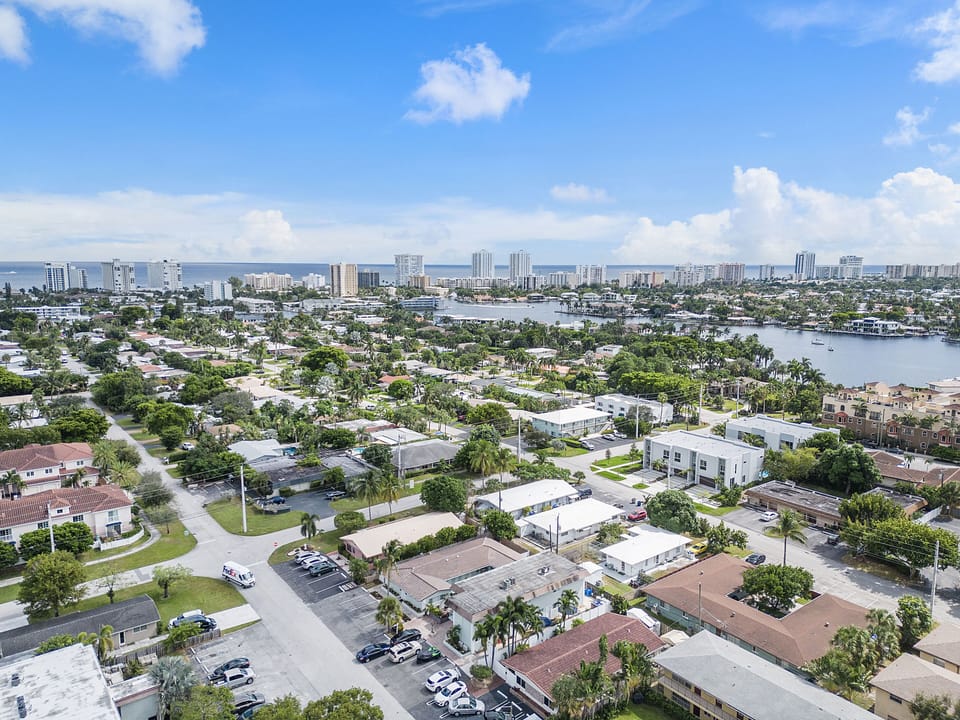 www.PompanoBeachPointe.com