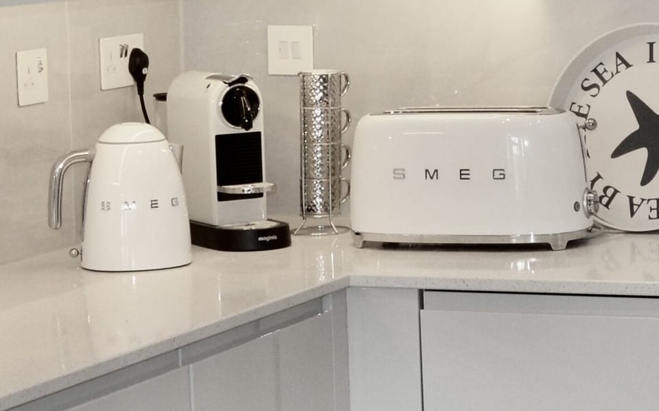 Excellent appliances including Nespresso machine
