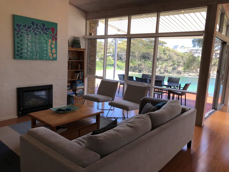 Loungeroom