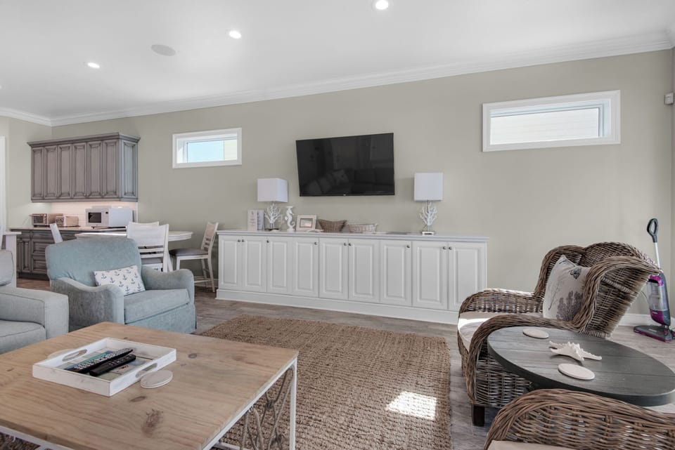 Main floor Living Area