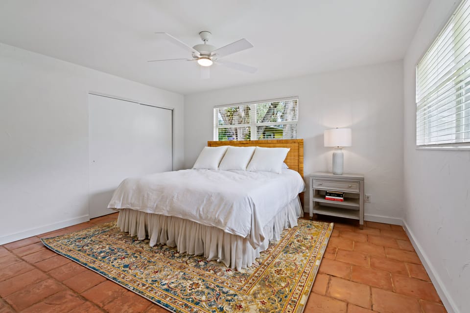 King size bed