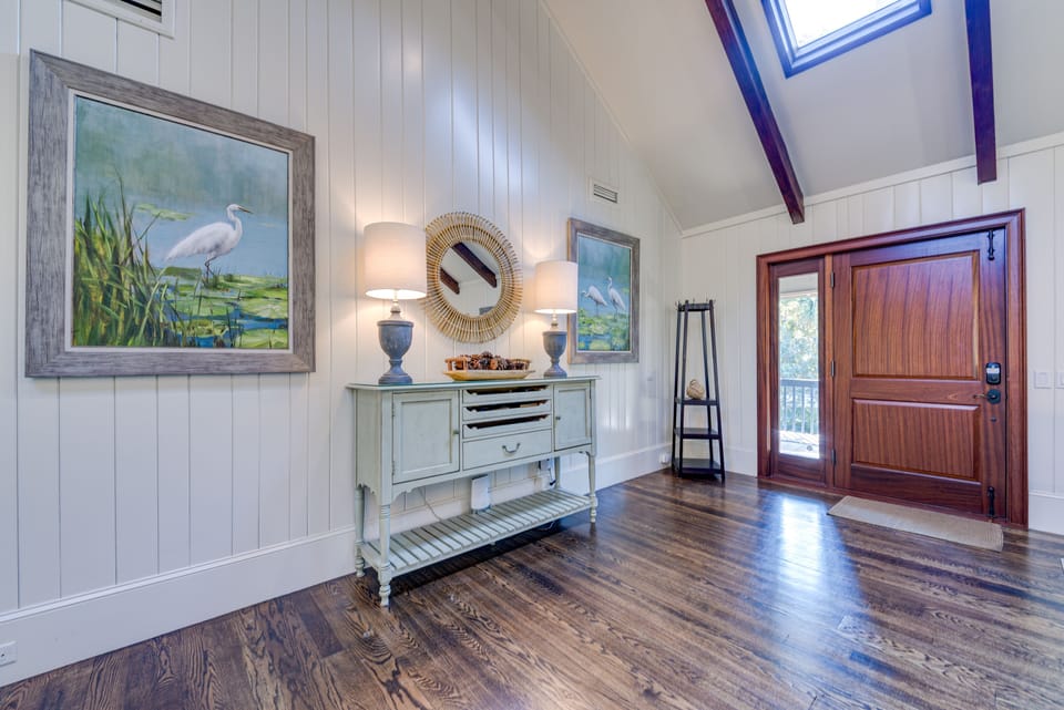 Inside view of 2nd Floor Entry