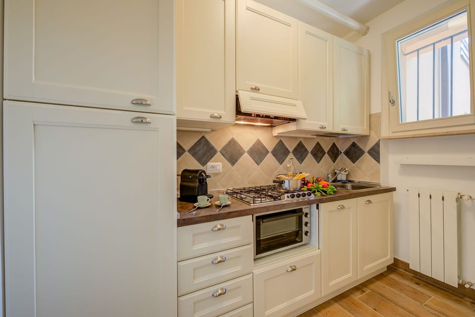 Fully equipped kitchen