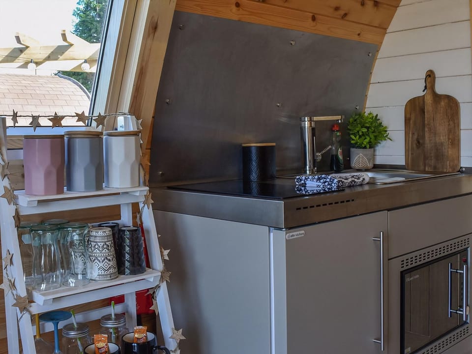 Interior | Joshua&rsquo;s Den - Dorglwyd Farm Pods, Near Swansea