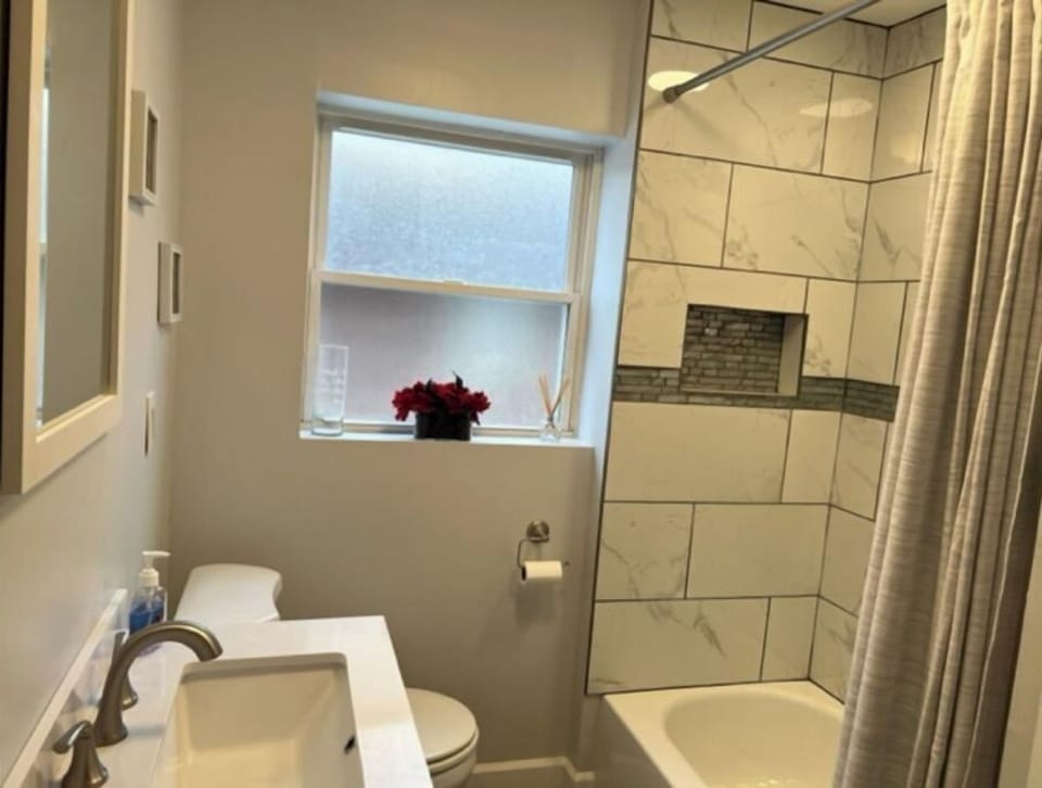 Full bath on main level