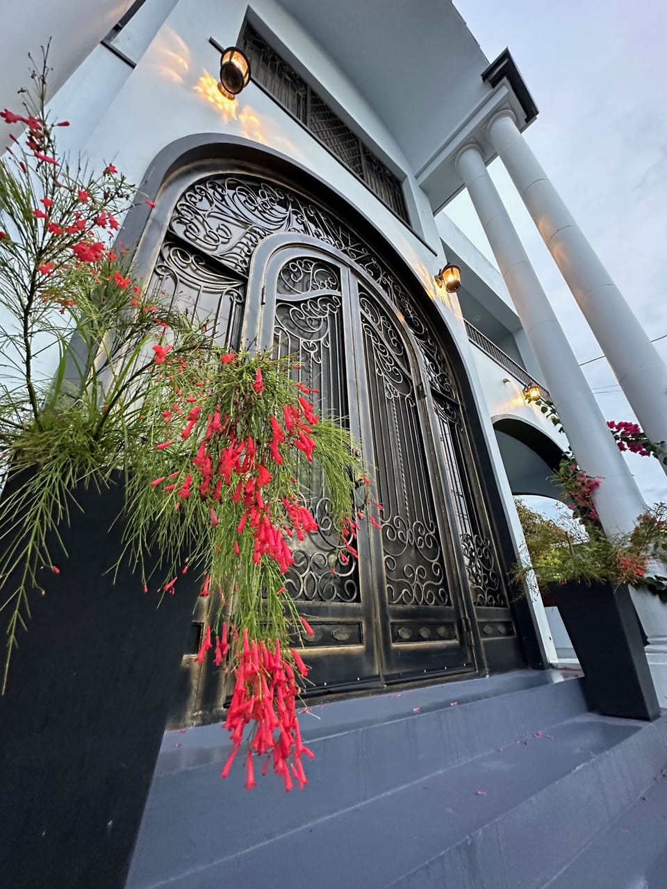 Bold, welcoming, one-of-a-kind vacay haven!