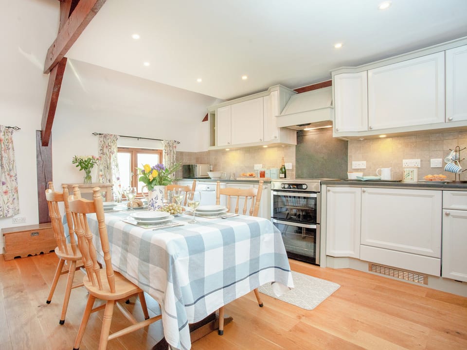 Kitchen/diner | Cowslip Cottage, Withleigh, near Tiverton
