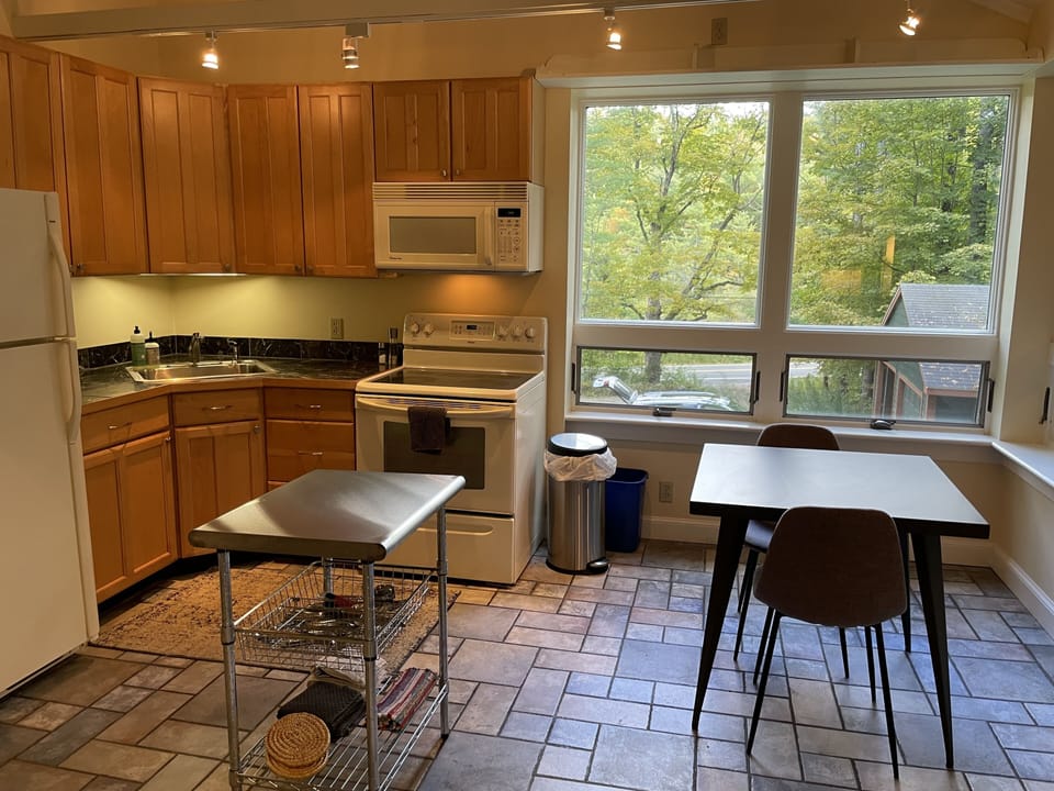 Bright and airy kitchen/dining area
