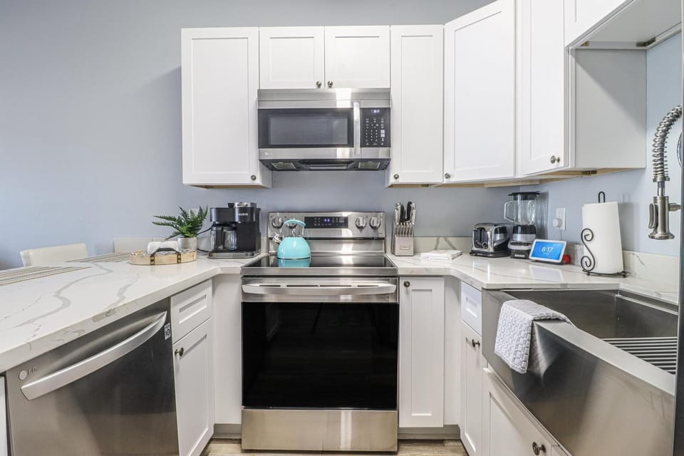 Try out the kitchen.