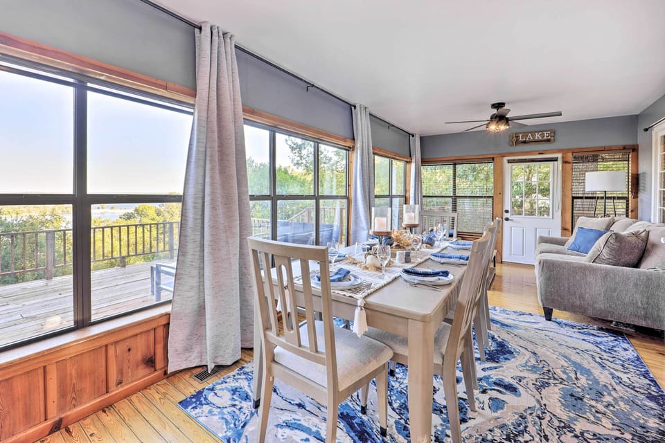 Sunroom | Dog Friendly w/ Fee | Free WiFi