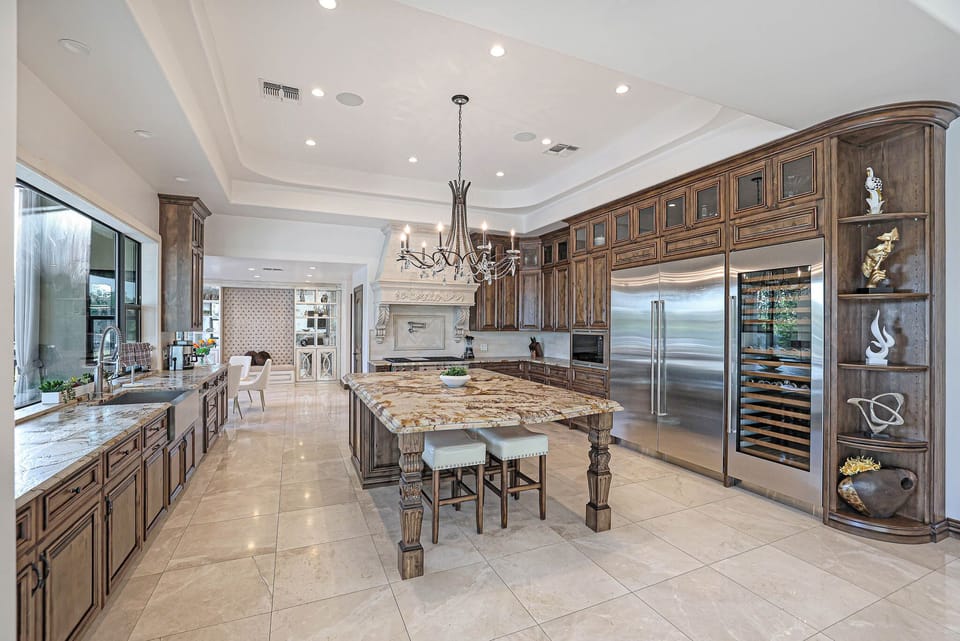 Kitchen with an 8' island