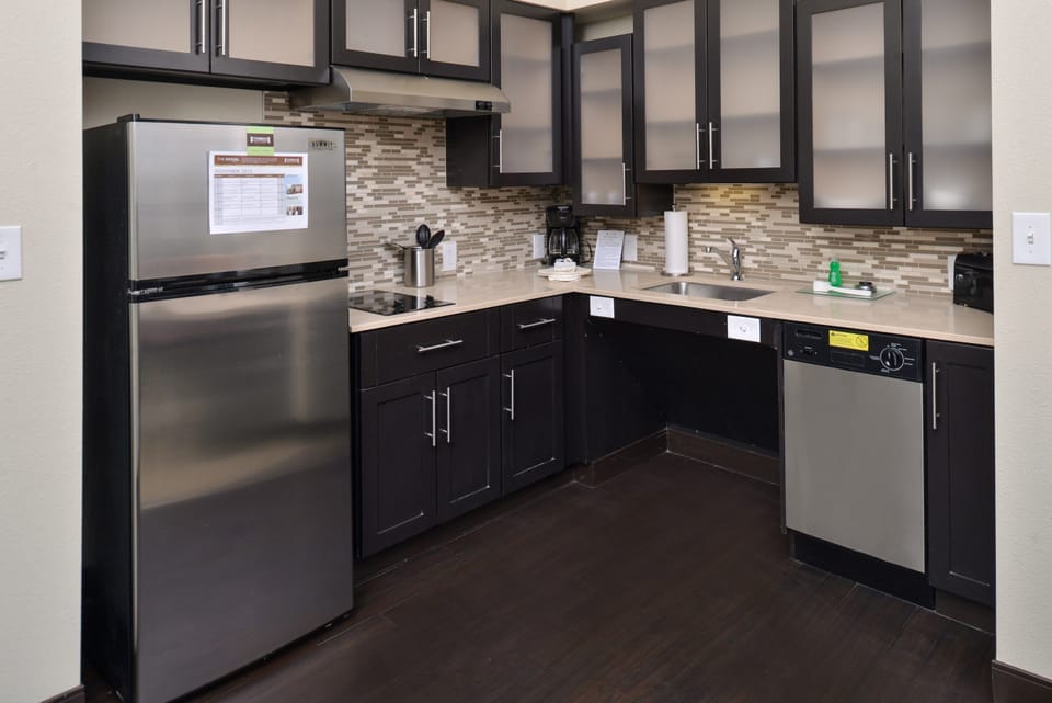 Make a tasty snack in your own kitchenette!