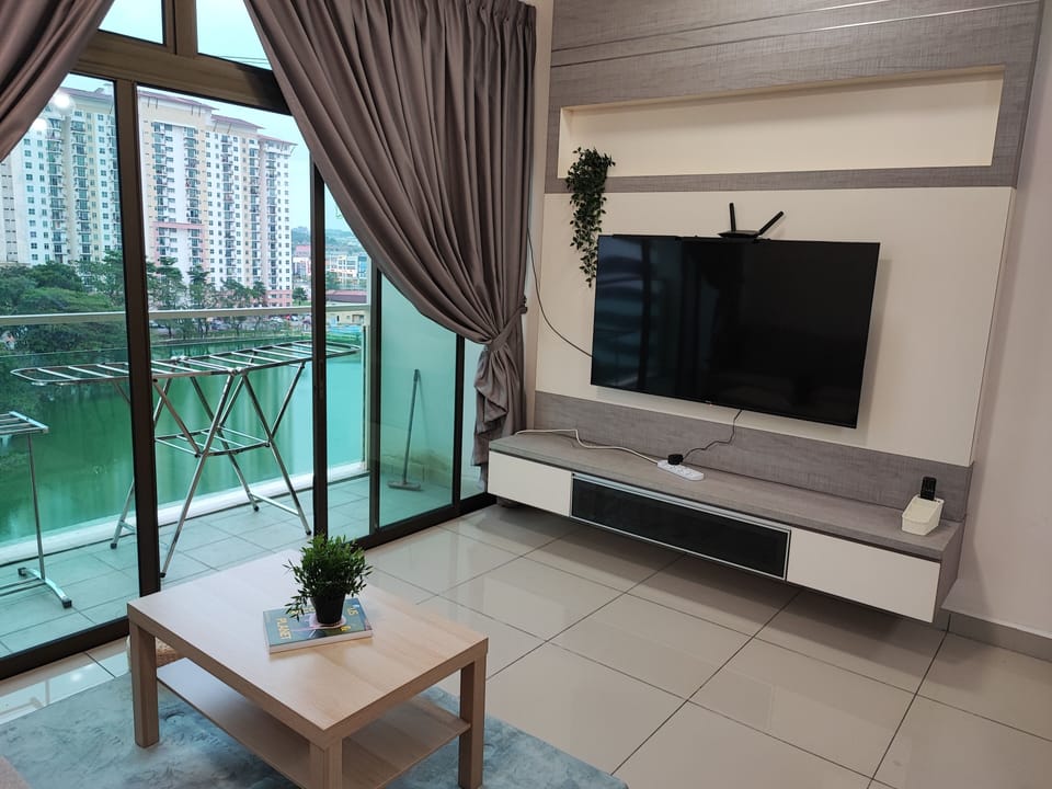 smart tv with free wifi