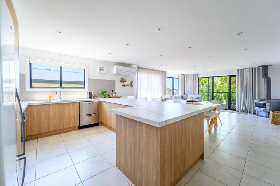 Well equipped kitchen