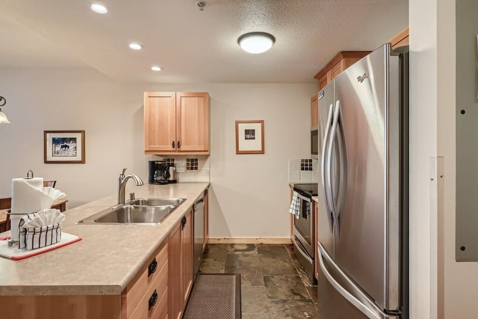 PP623B Kitchen