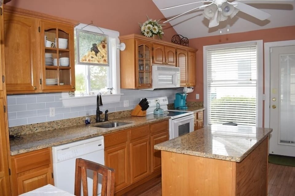 Kitchen Island so little hands can help with Dinner