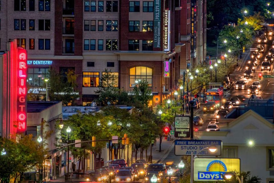 Centrally located to all restaurants and other amenities. 