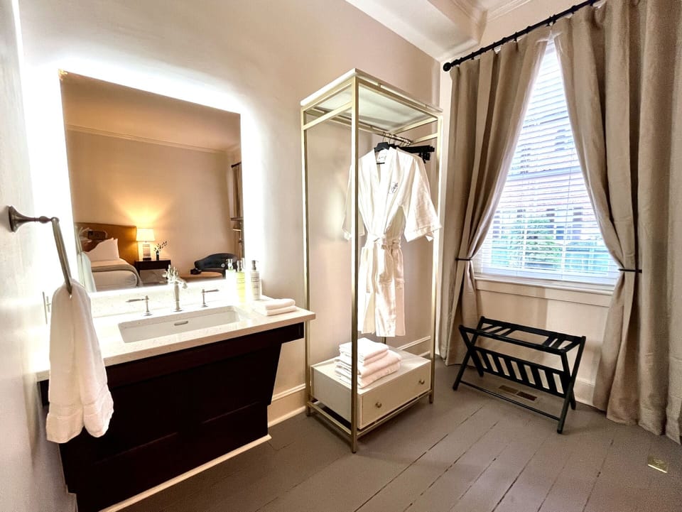 The willis james bedandbreakfast matrons room 5