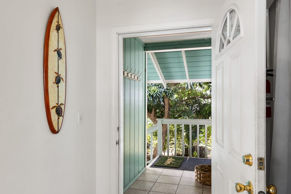 Welcome to the Kona Surf House