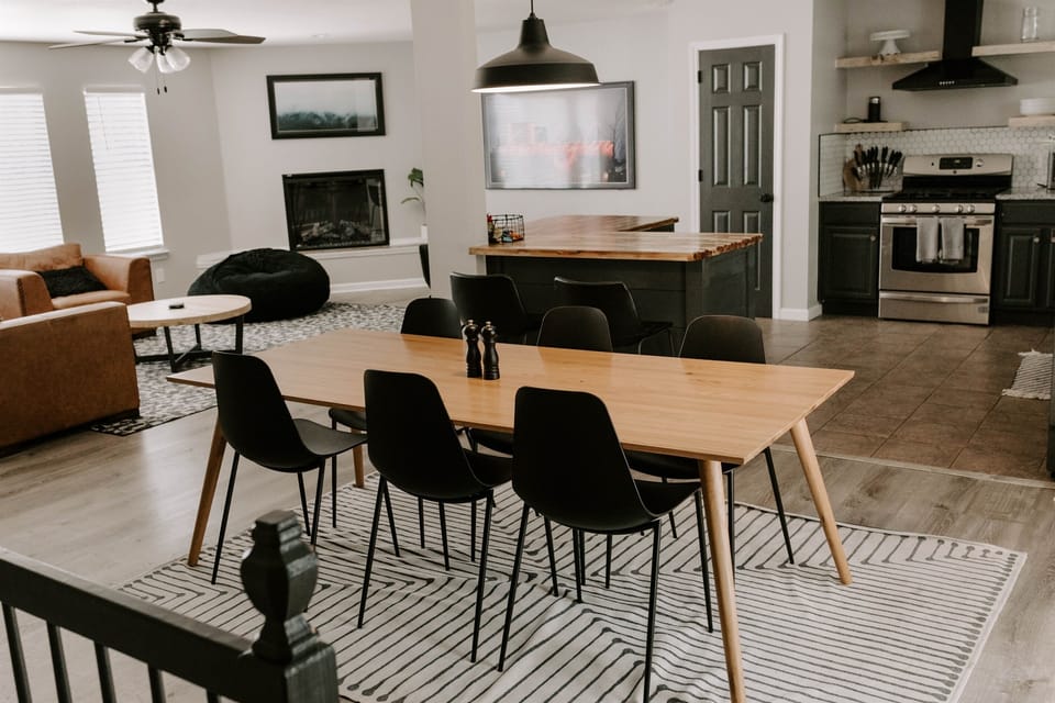 Open Floor Concept!