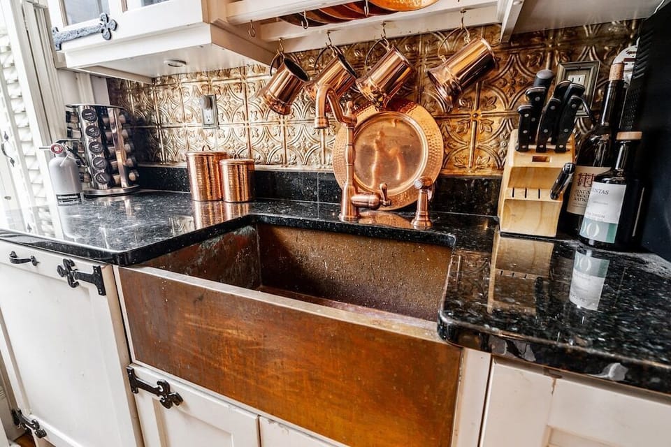 Kitchen sink