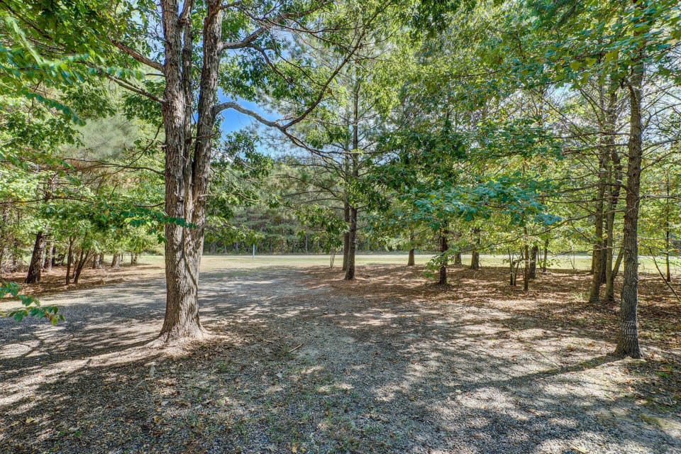 Parking | Driveway (4 Vehicles) | RV/Trailer Parking Available