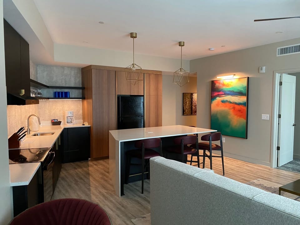 Roomy open Living Room & kitchen.  Plenty room to cook if you desire.