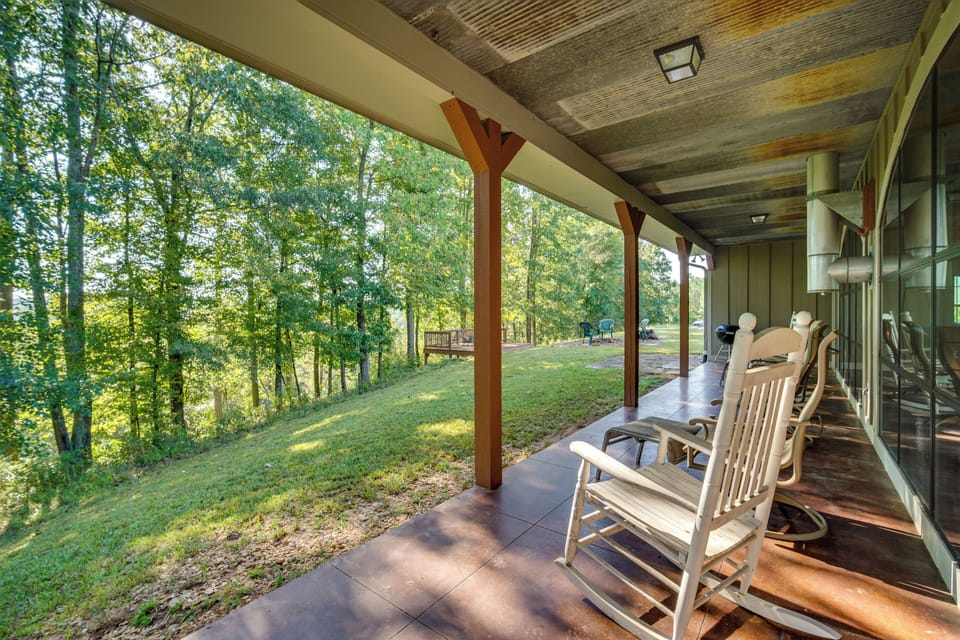 Furnished Patio | Charcoal Grill