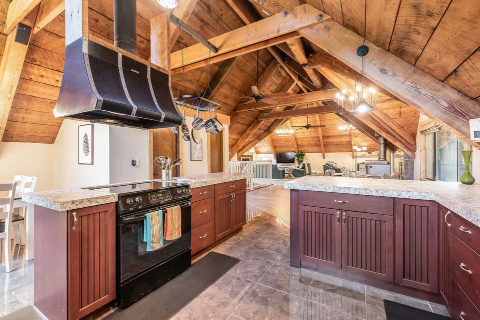 Main Kitchen with oven and stovetop
