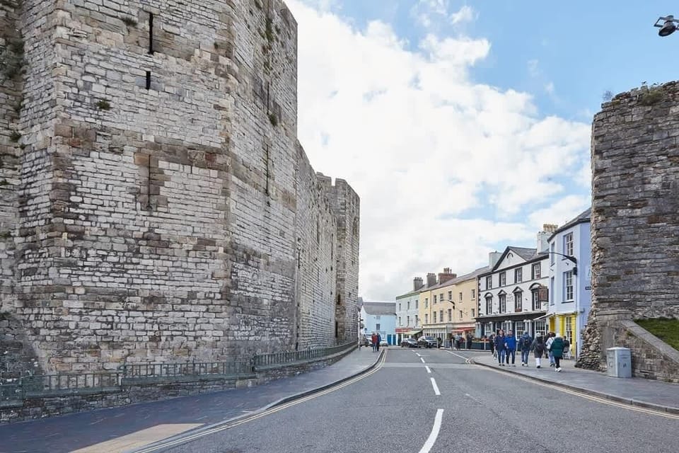 Apartment 2 @ High Street, Caernarfon - Host & Stay