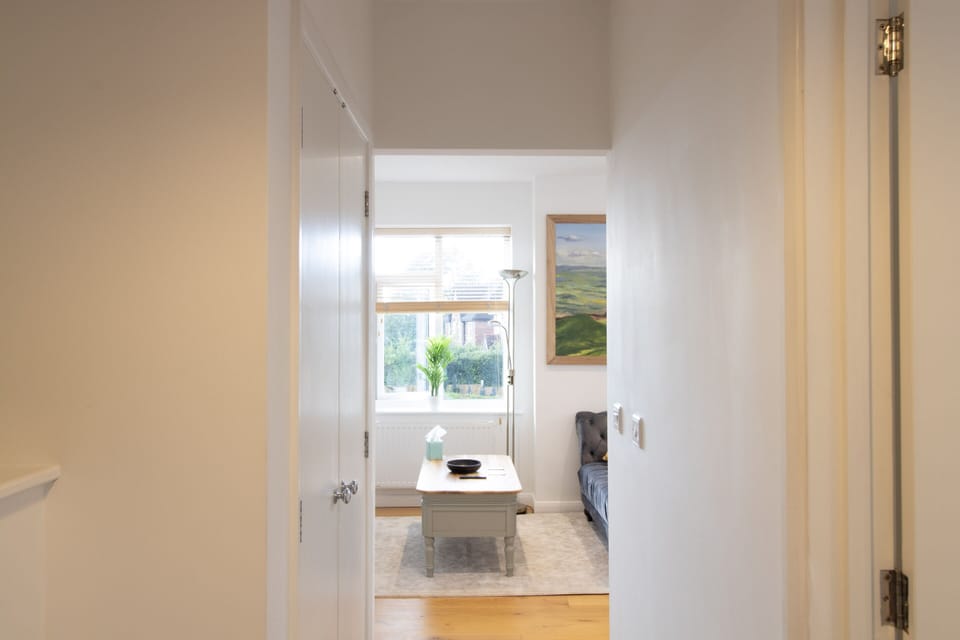 Entrance Hall to Living Area