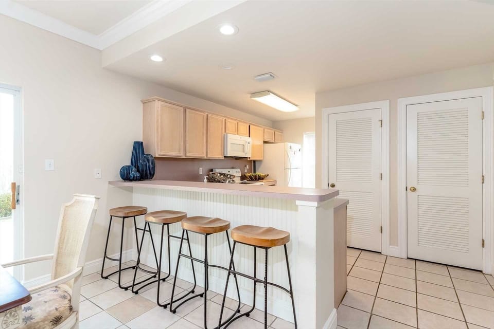 Furniture, Indoors, Kitchen Island, Room, Kitchen