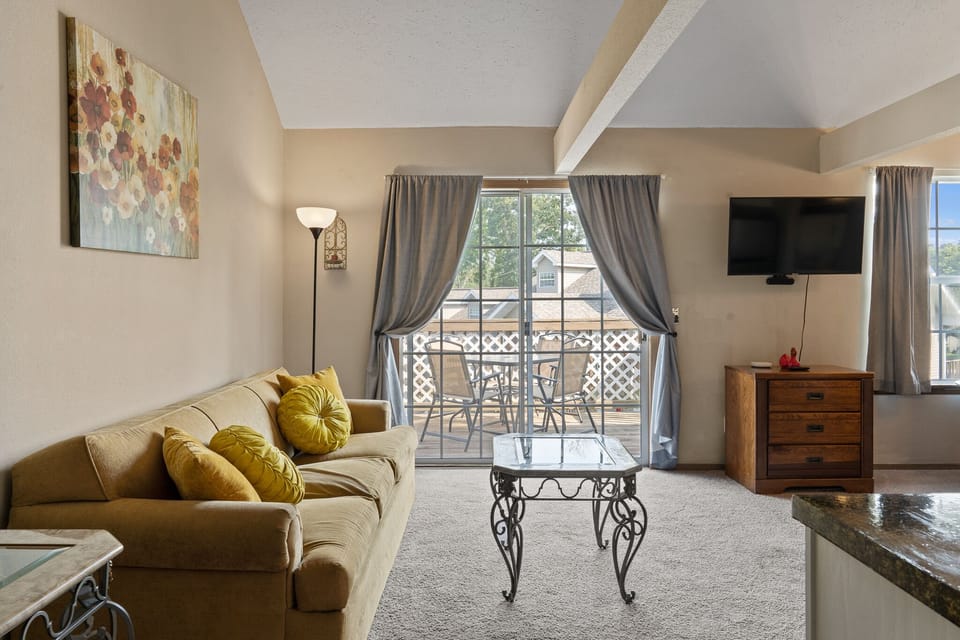 Living Room - Balcony Access & Cable TV