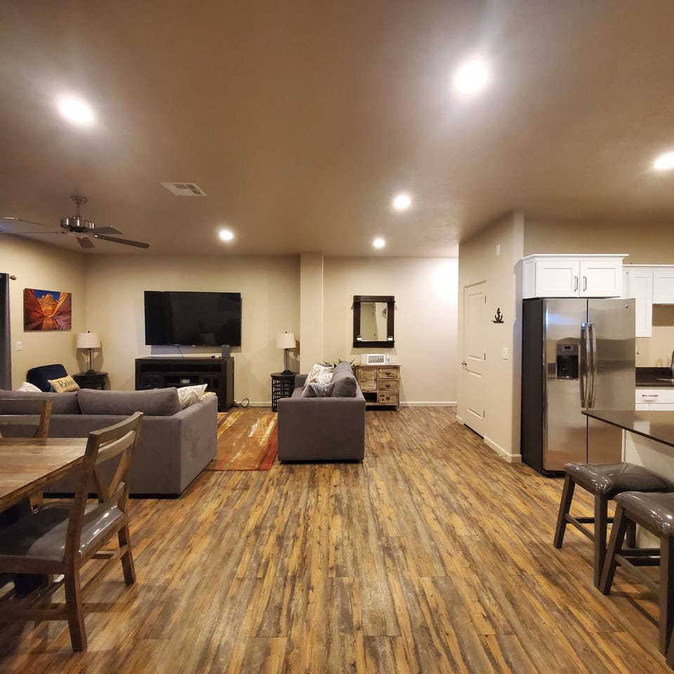 Living Room/Kitchen