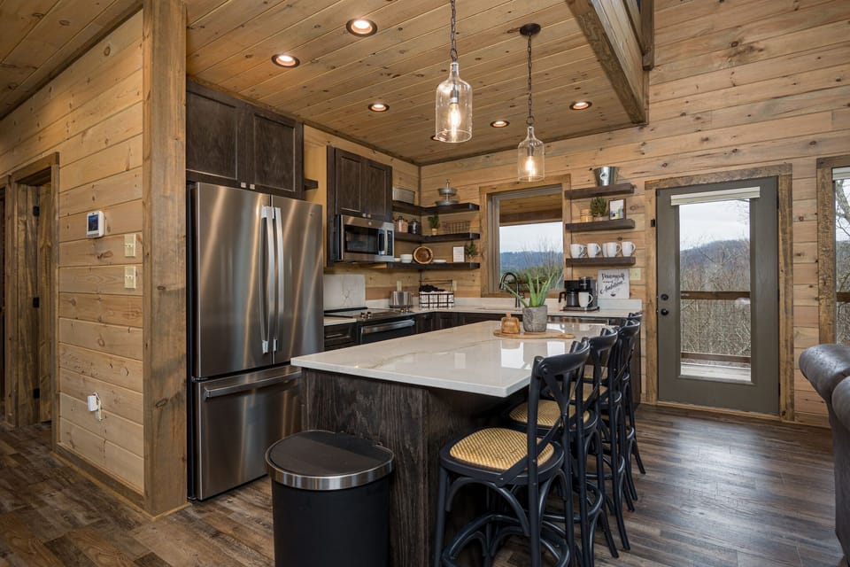 Kitchen is fully equipped to prepare your favorite meals .
