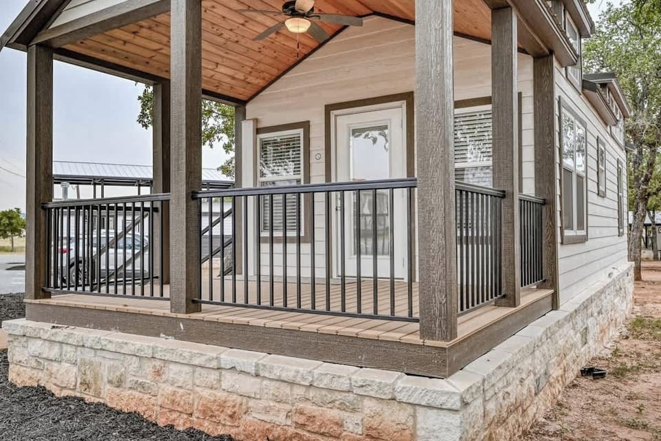 Come stay in this cozy tiny home #11!