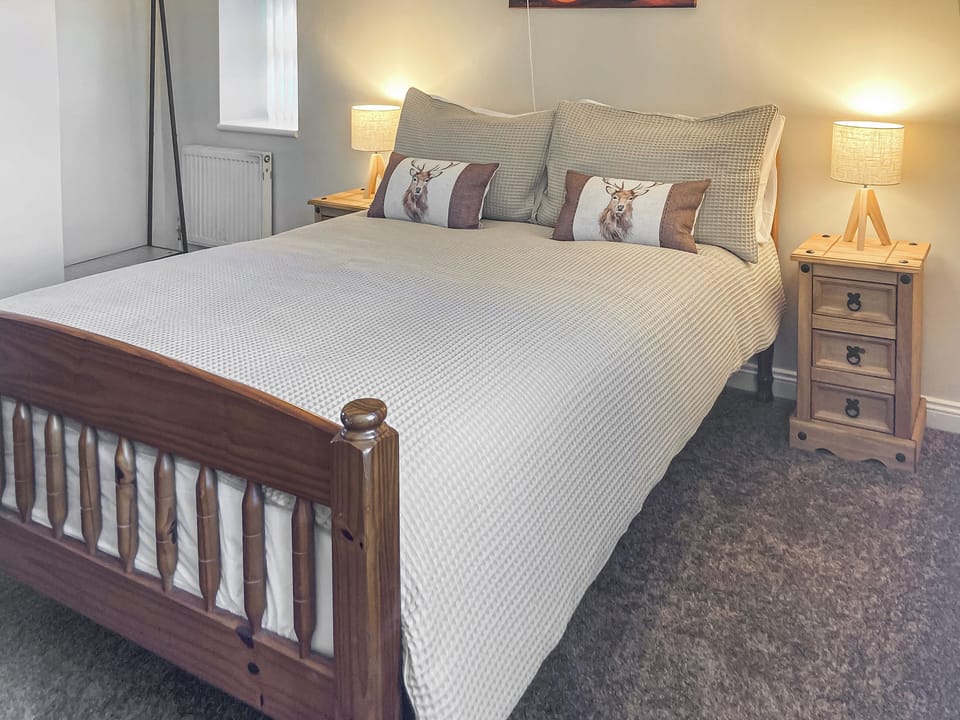 Double bedroom | Low Stonebank Cottage - Stonebank Cottages, Newfield, near Bishop Auckland