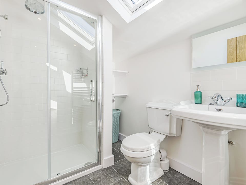 En-suite | The Stables - Hendy Farm, Raglan
