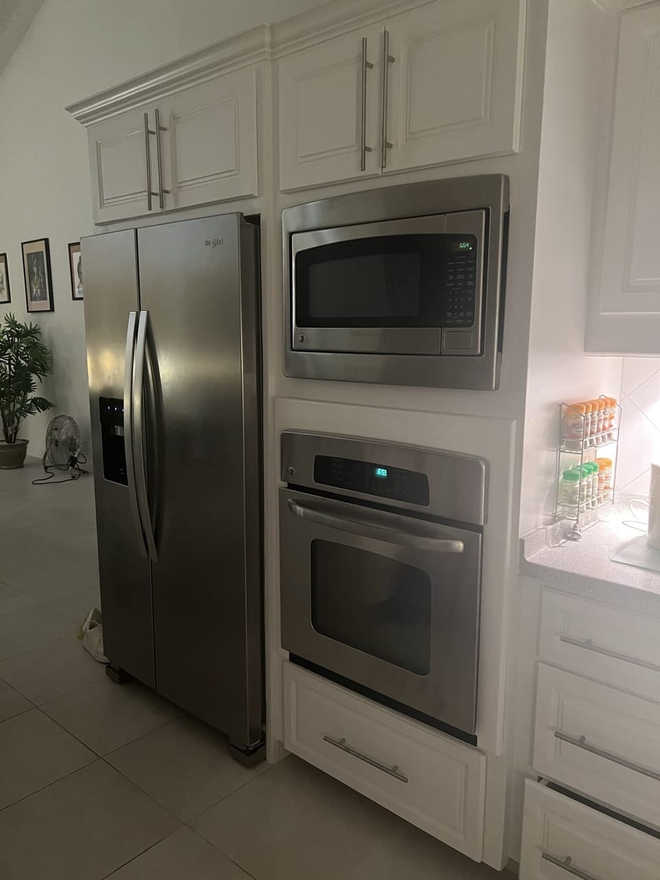 New kitchen appliances with filtered water fridge/freezer