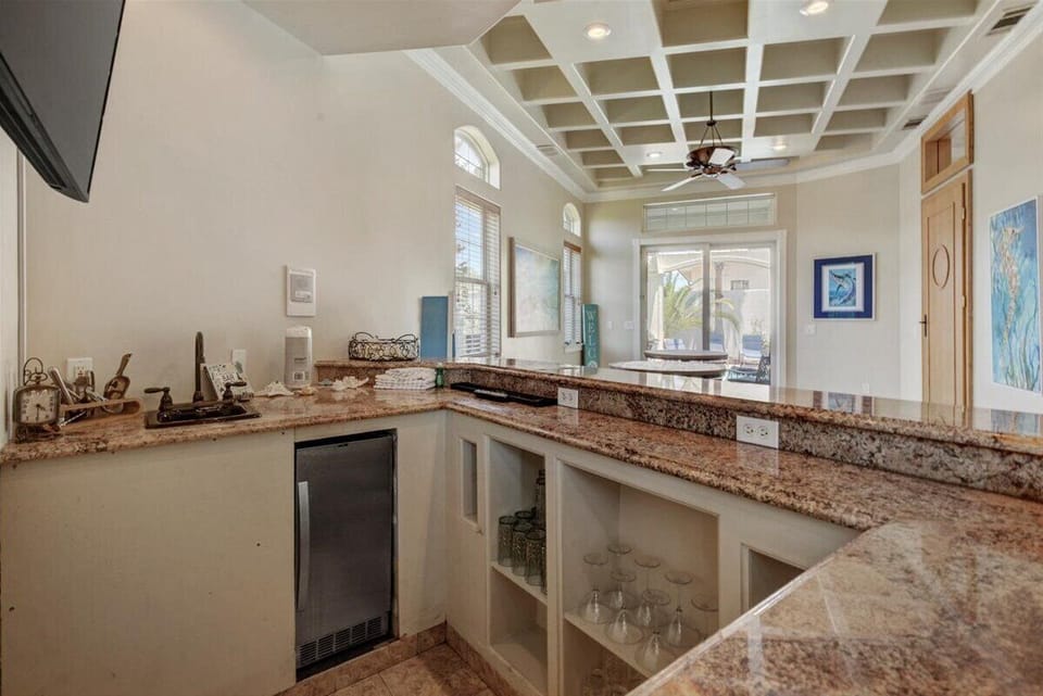 Wet bar with icemaker, all glassware and barware