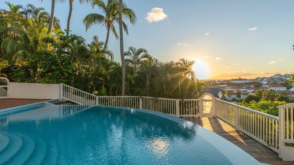 Pool & Terrace